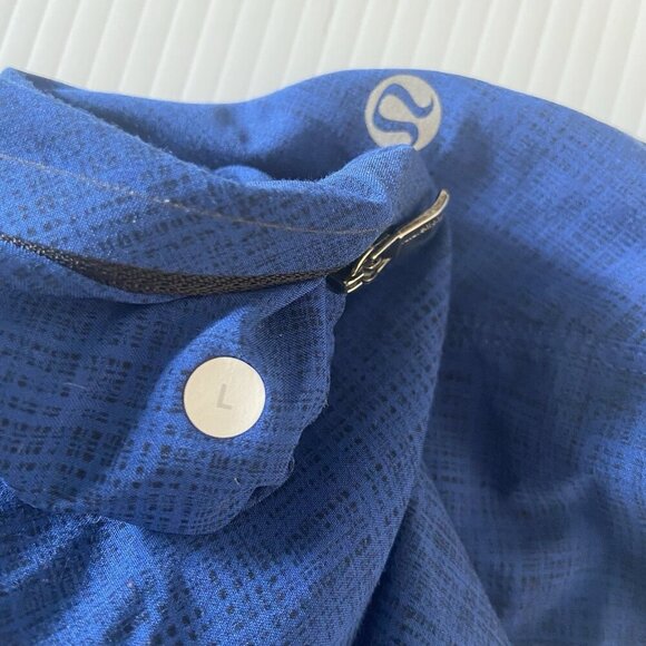 Lululemon Men’s Surge Running Shorts Lined Blue Size L Zip Reflective Beach - Picture 6 of 9